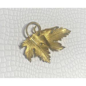 Vintage Corocraft 14k GF Two Leaf Brooch Gold Tone Etched Floral Pin